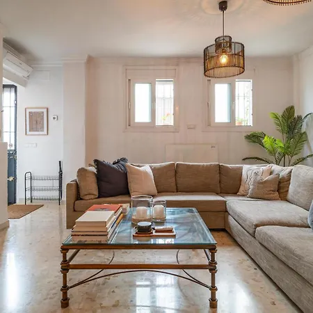 Stunning In With Wifi Holiday home